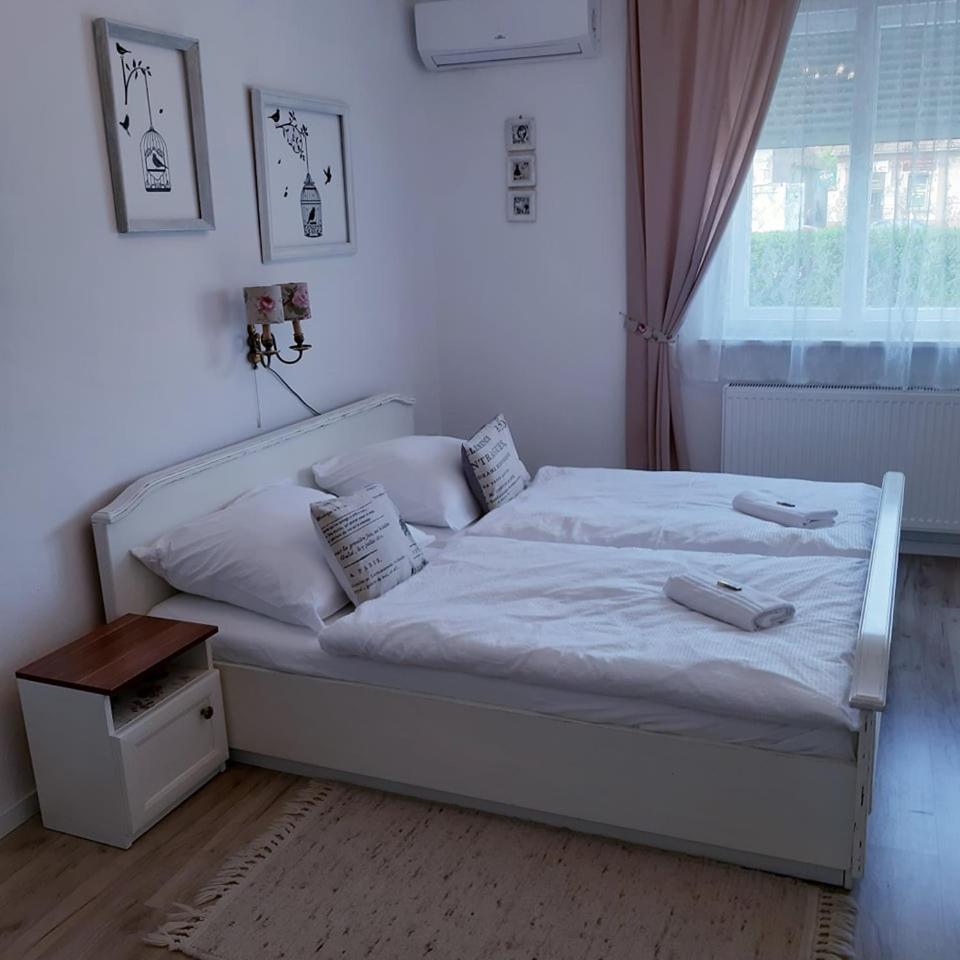 Mosonmagyaróvár Edina Vintage Vendeghaz 아파트 외부 사진